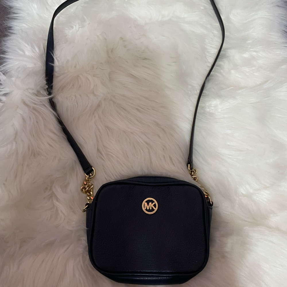Navy Blue Michael Kors crossbody